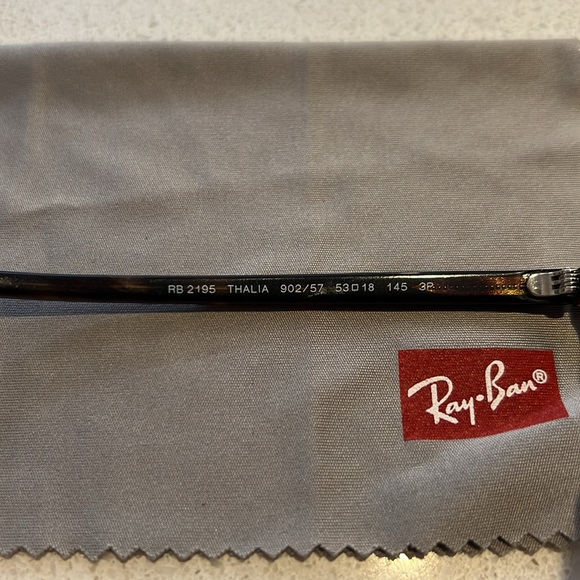 Ray-Ban Thalia Sunglasses - tortoiseshell - Picture 6 of 7